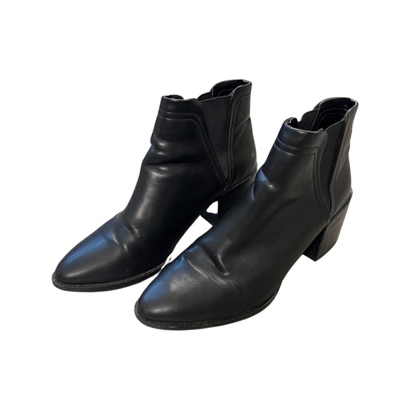 Dolce Vita leather booties - Picture 2 of 2